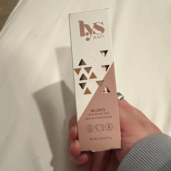 HYS Beauty No Limits Cream Bronzer Stick - Tan - Picture 1 of 4